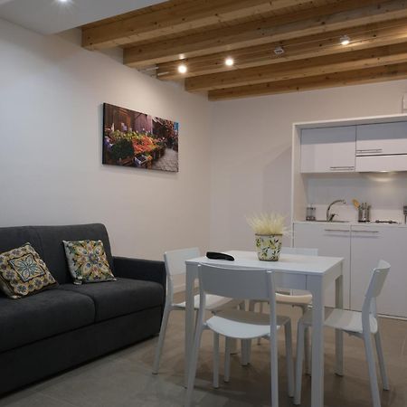 Baaria Apartments Bagheria Bagian luar foto
